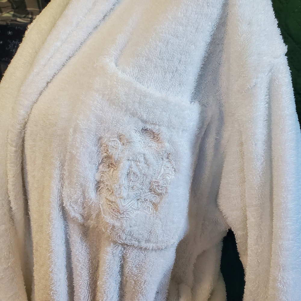 Vintage Gold Lable Victoria's Secret Soft White Robe